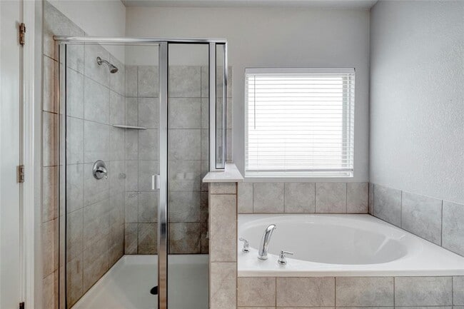 Building Photo - 205 Prosecco Path