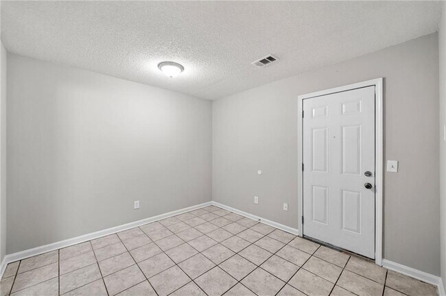 Building Photo - 112 Woodberry Ct