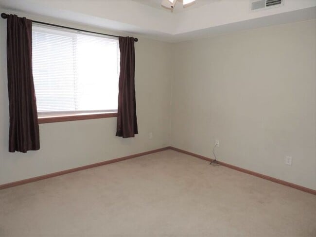 Building Photo - $1,150 | 2 Bedroom, 1 Bathroom 3rd Floor Condo | Pet Friendly* | Available for May 1st, 2026 Move...