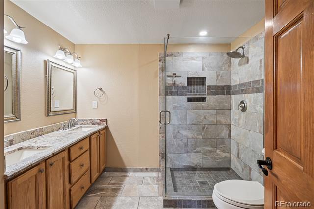 Building Photo - 9470 Kemper Dr