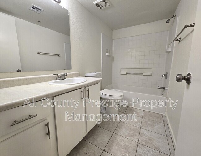 Building Photo - 16033 N 25th St