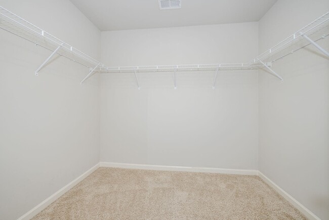 Building Photo - 1016 Sherwood Ln