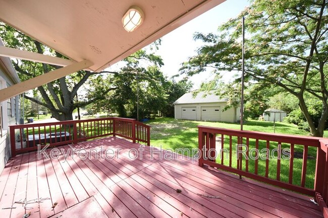 Building Photo - 500 Beechwood Ave