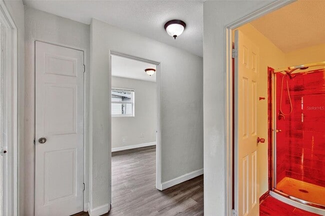 Building Photo - 178 Lee St