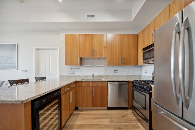 Building Photo - 1464 S Michigan Ave