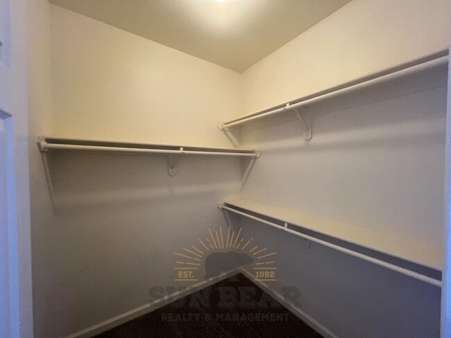 Building Photo - 2 Bedroom at the Reosrt at Tanamera - Reno! - Garage, Pool, Pet Friendly! - Lease Pending