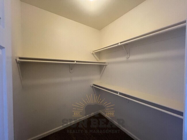 Building Photo - 2 Bedroom at the Reosrt at Tanamera - Reno! - Garage, Pool, Pet Friendly!