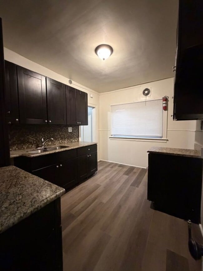 Building Photo - 4 Bedroom Home for Rent