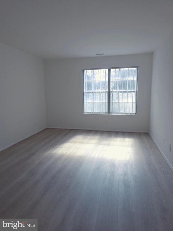 Building Photo - 336A Delancey Pl
