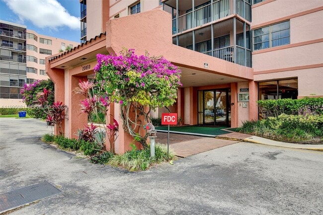 Building Photo - 20850 San Simeon Way