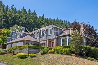 Building Photo - 2055 Ridge Pointe Dr