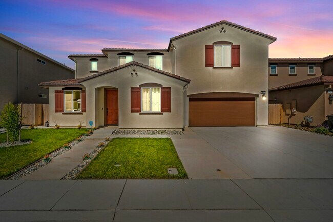 Building Photo - 1835 Shima Ave