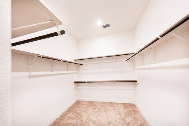 Building Photo - 17459 Vino Vines Ln