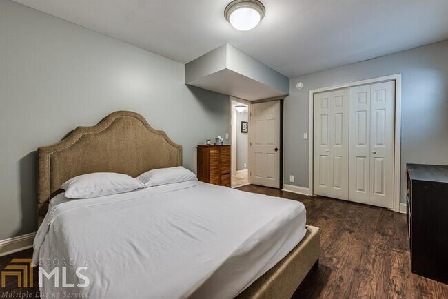 Building Photo - 7585 Spalding Ln