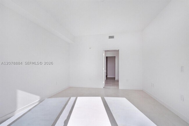 Building Photo - 1400 Biscayne Blvd