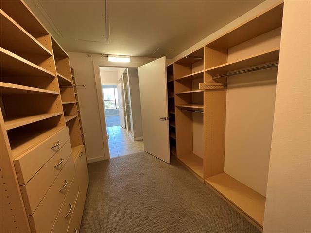 Building Photo - 4040 N Hall St