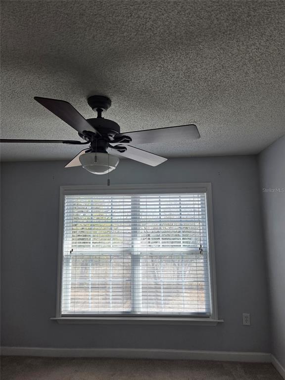 Building Photo - 2035 Dixie Belle Dr