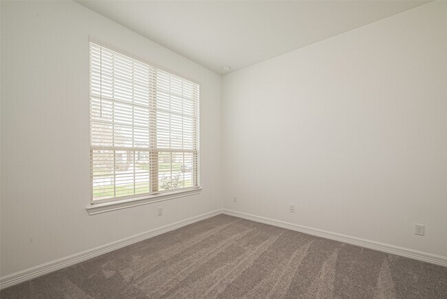 Building Photo - 5243 Trenton Arbor Ln