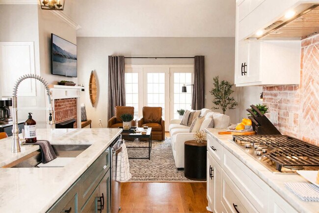 Building Photo - 131F Woodmont Blvd