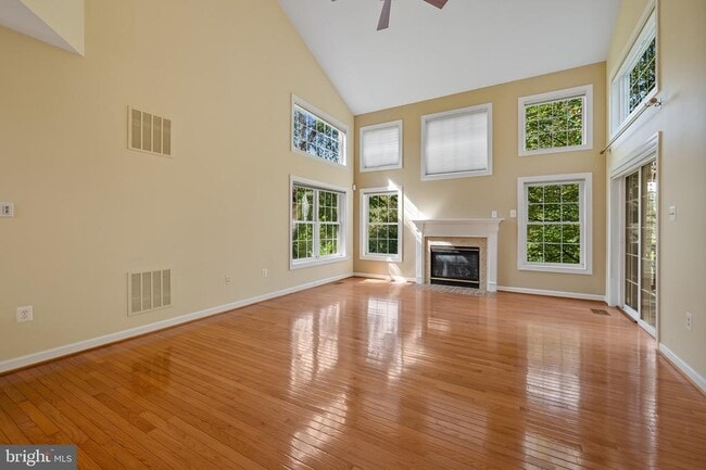 Building Photo - 306 Nova Ct