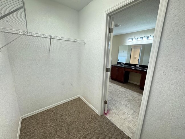 Building Photo - 4876 Summerfield Cir