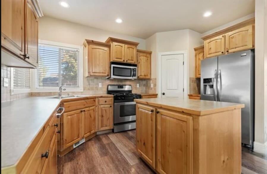 Building Photo - 5073 N Dove Ridge Pl