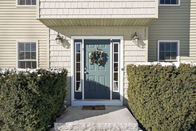 Building Photo - Spacious 4BR House in Millbury