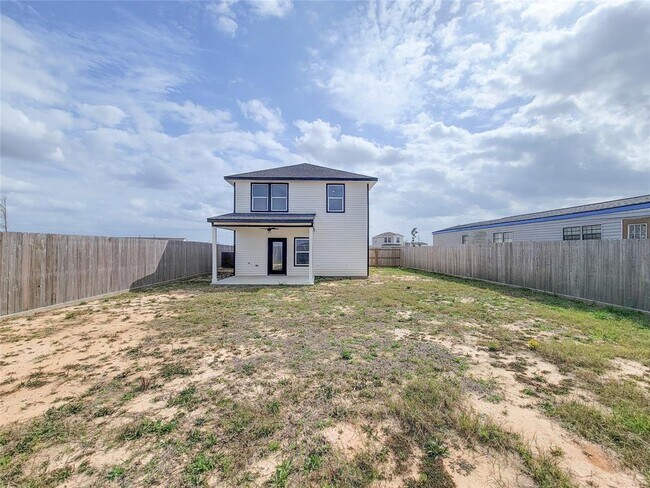 Building Photo - 2731 Rd 5724