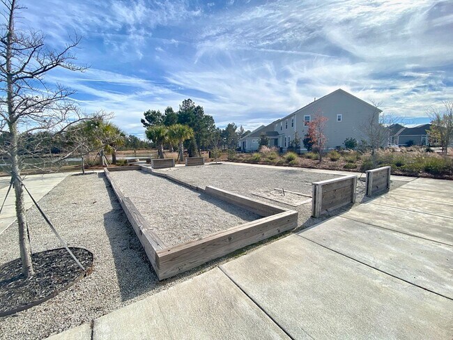 Building Photo - Stunning 6 bedroom in Cane Bay loaded with...
