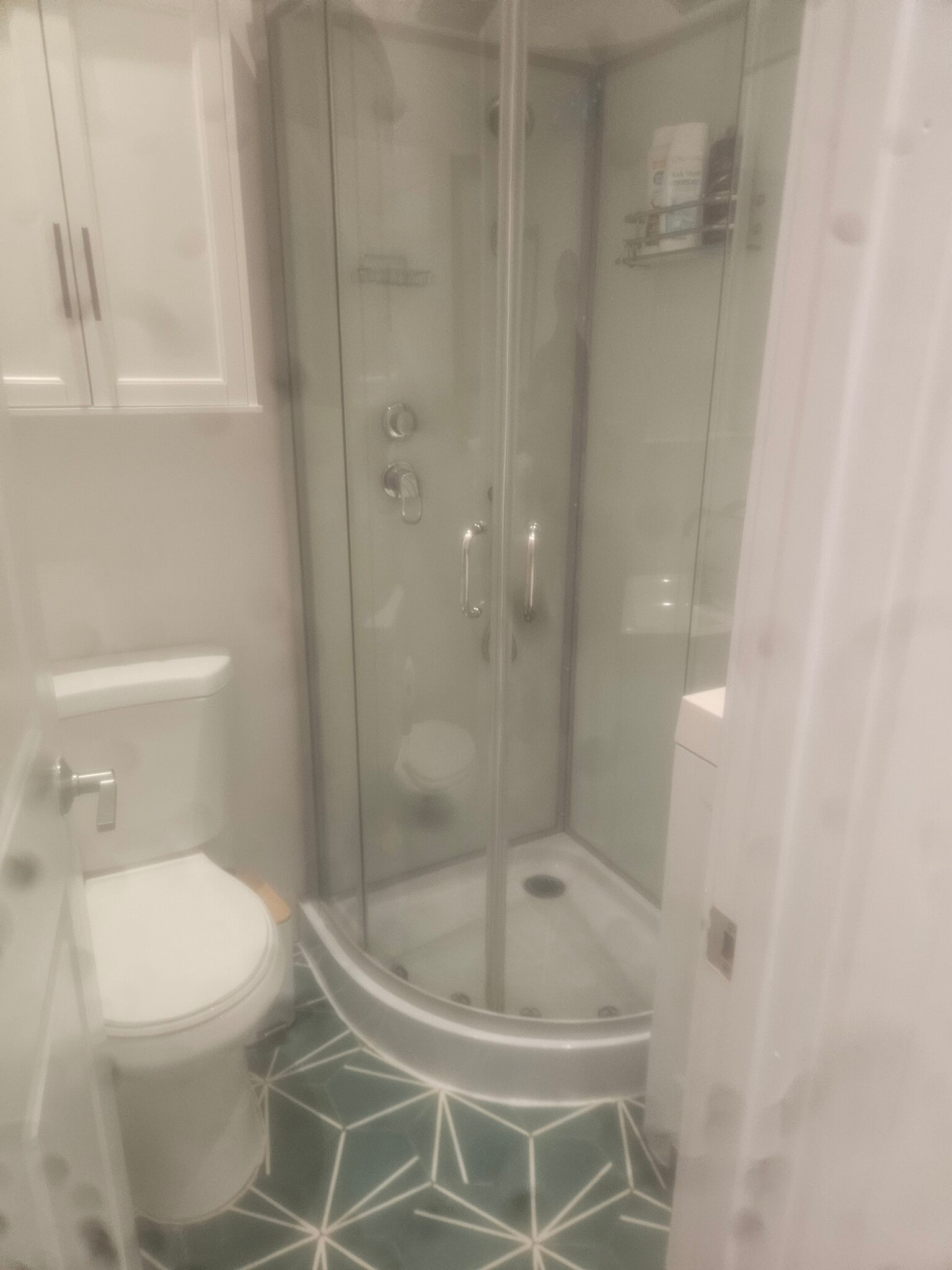 Bathroom - 3038 Oakraider Dr