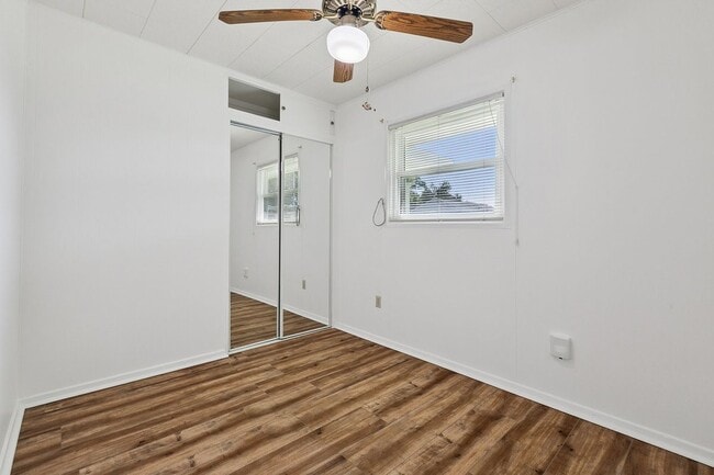 Building Photo - 309 W Tish Dr