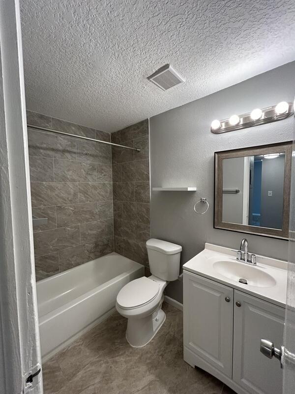 Building Photo - 7002 S Kissimmee St