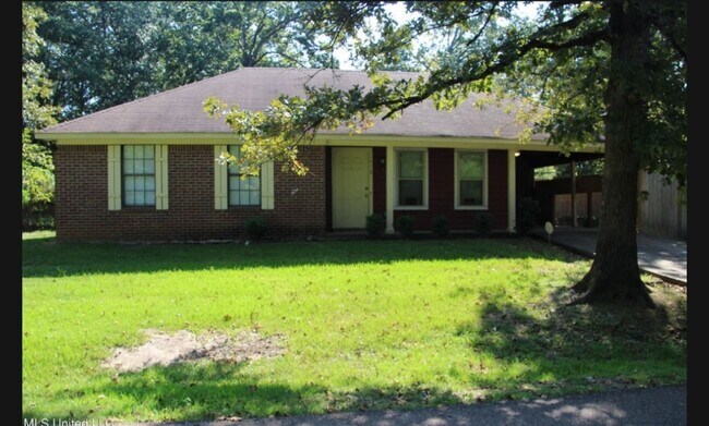 Building Photo - 1478 Bass Ave