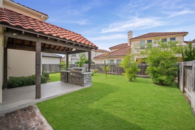 Building Photo - 2422 Camden Creek Ln