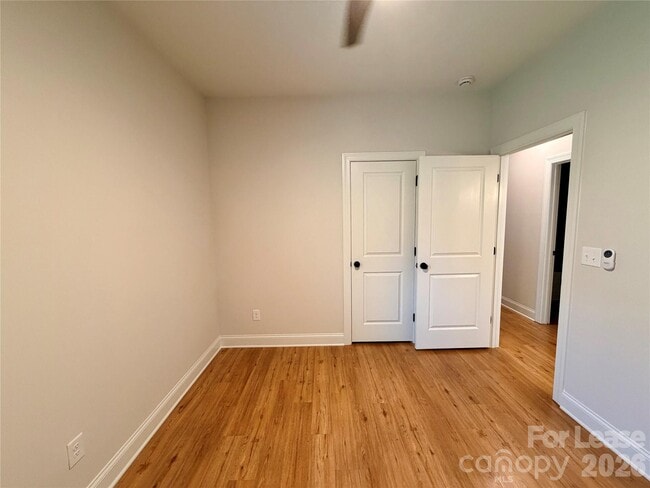 Building Photo - 521 N Linwood Ave