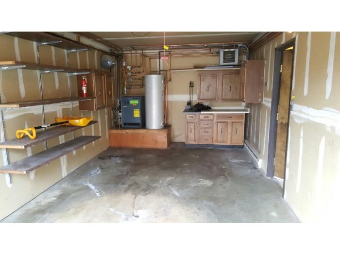 Building Photo - 6446 Village Pkwy