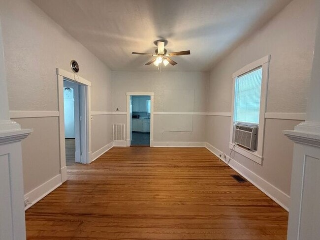 Building Photo - Pensacola - East Hill - 2 Bedroom, 1 Bathroom
