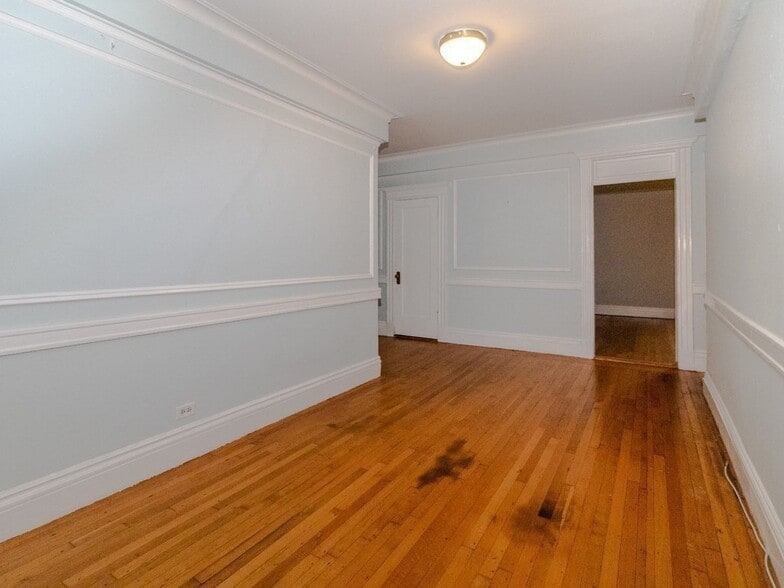 Building Photo - 470 Commonwealth Ave