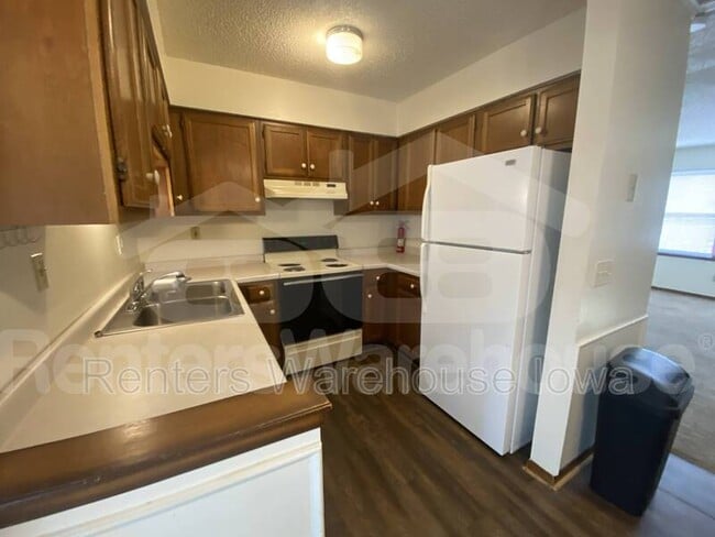 Building Photo - 2019 64th St