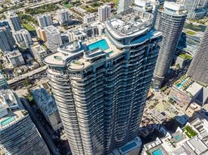 Building Photo - 1000 Brickell Plz