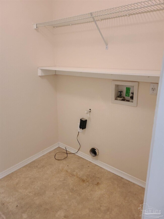 Building Photo - 358 Mirabelle Dr