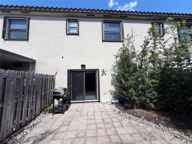 Building Photo - 24950 SW 114th Ave
