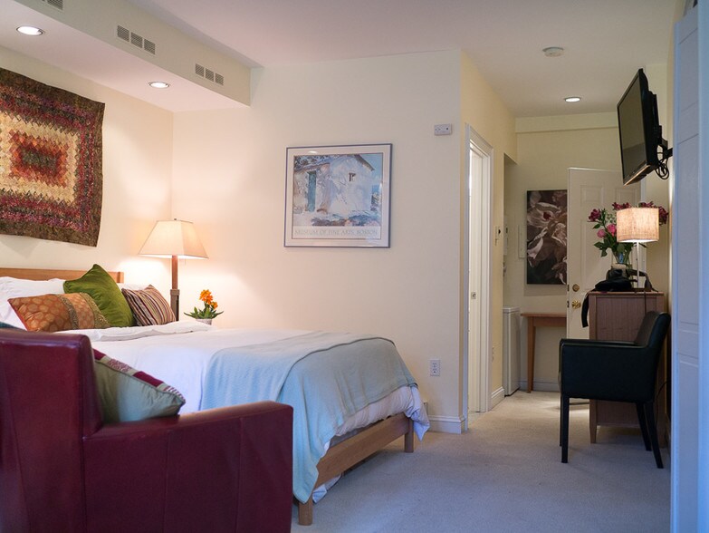 Building Photo - 72 Montgomery St