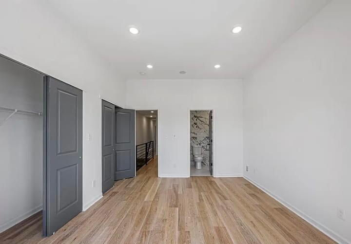 Building Photo - 6113 Webster St