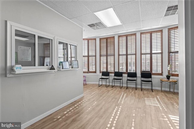 Building Photo - 525 Penn St