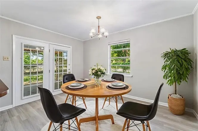 Building Photo - 1016 N Meadowlark Ln