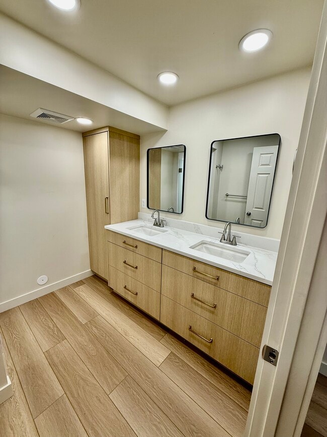 Building Photo - 8097 S 3680 W