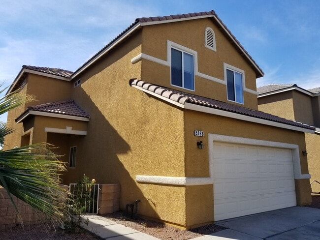 Building Photo - 5063 El Castano Ave