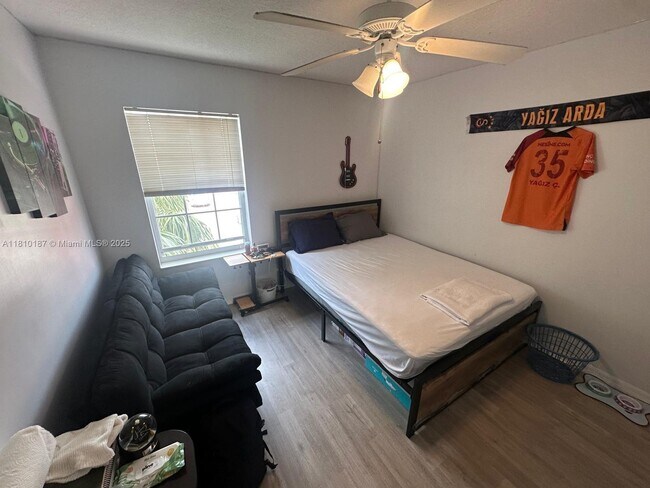 Building Photo - 3697 Miramontes Cir