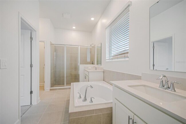 Building Photo - 4068 Eastminster Rd